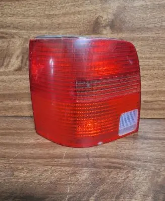 Volkswagen PASSAT B5 Rear/tail lights