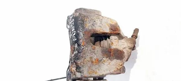 Mazda 5 Front brake caliper