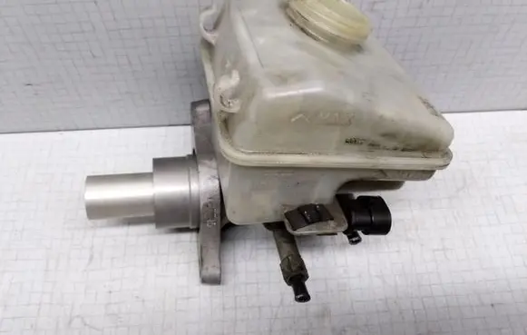 Opel Zafira B Master brake cylinder