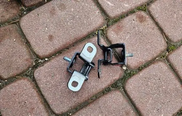 Opel Insignia B Tailgate/trunk/boot hinge 39121215