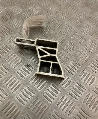Radiator support slam panel bracket