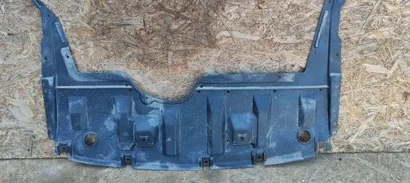 Mitsubishi Colt Engine splash shield/under tray MR575339