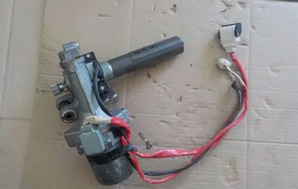 Lexus CT 200H Power steering pump 6900003547