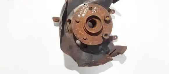 Nissan Quest Front wheel hub 400147b000