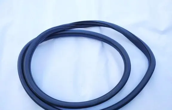 Jaguar I-Pace Rubber seal front coupe door j9d320708a j9d3-20708-a