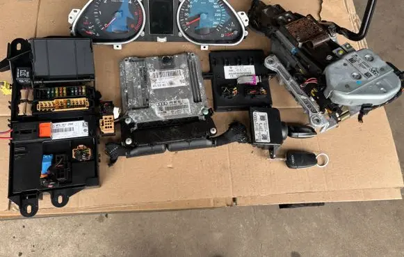Audi A6 S6 C6 4F Engine control unit/module 4F0910401S 4F0907401C 0281012915