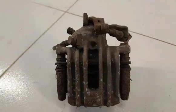 Skoda Fabia Mk2 (5J) Rear brake caliper NOCODE