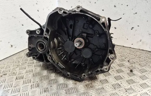 Opel Astra H Manual 5 speed gearbox 5495775