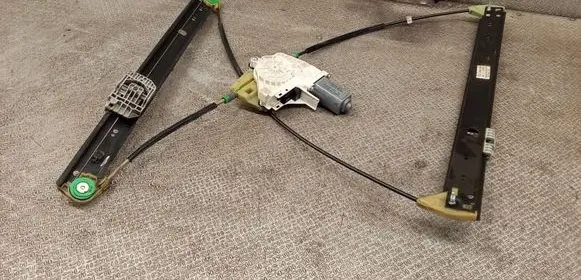 Audi Q7 4L Front door window regulator with motor 4L0837462A