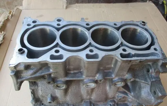 Toyota Yaris Engine block MPN