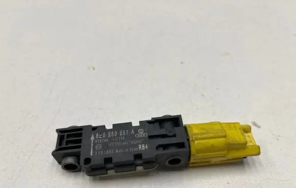Audi A4 S4 B6 8E 8H Airbag deployment crash/impact sensor 8E0959651A