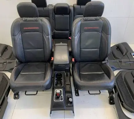 Jeep Wrangler Front double seat