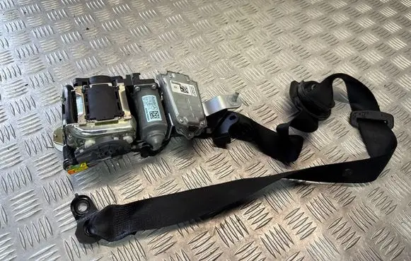 Mercedes-Benz E W212 Front seatbelt 617112200