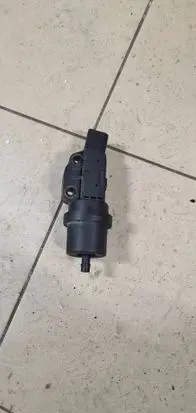 Volkswagen Touareg I Vacuum valve 03H133759
