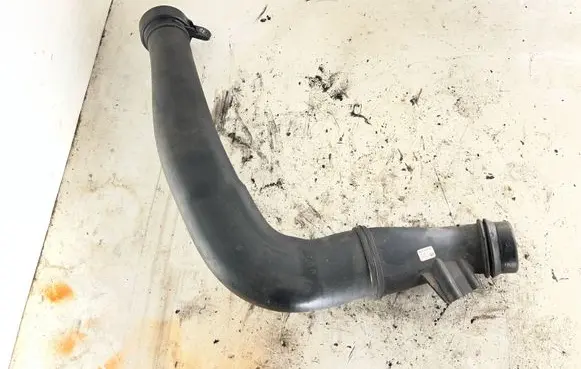 Mercedes-Benz B W247 Intercooler hose/pipe 4012297B