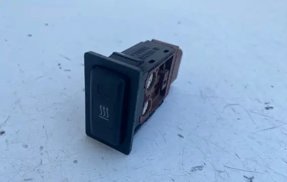 Toyota Corolla Verso E121 Windscreen/window heater switch 153337 153261