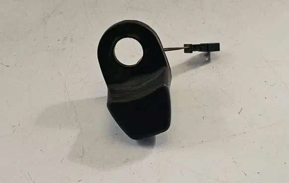 BMW 5 F10 F11 Tailgate glass/window release handle 4245640