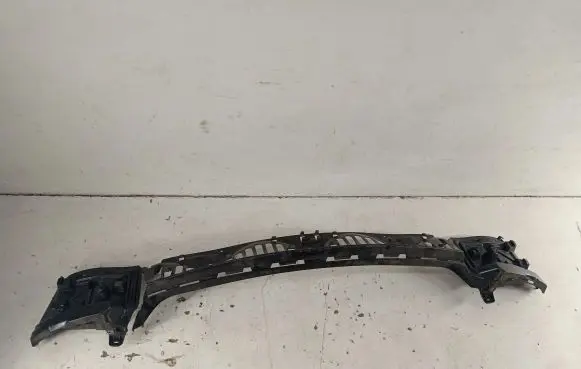 BMW M6 Rear bumper mounting bracket 7223161