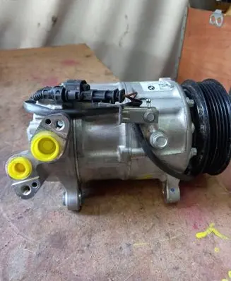 BMW 2 F46 Air conditioning (A/C) compressor (pump) 64525A5C7100 2307211142 20296610