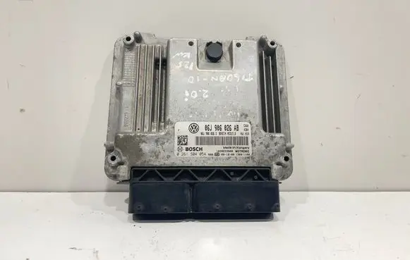 Volkswagen Tiguan Engine control unit/module 06J906026AB 06J906026D 0261S04054