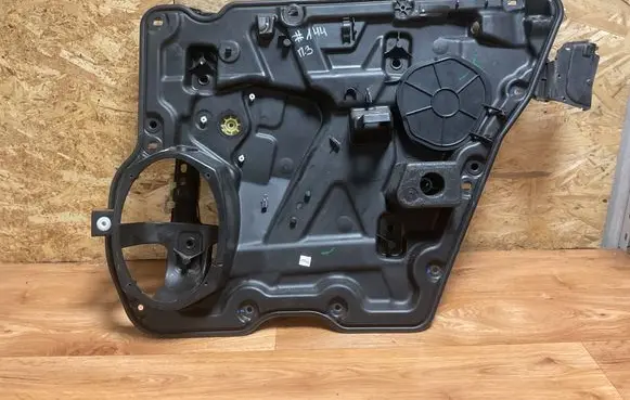 Dodge Journey Rear window lifting mechanism without motor 965231 39734