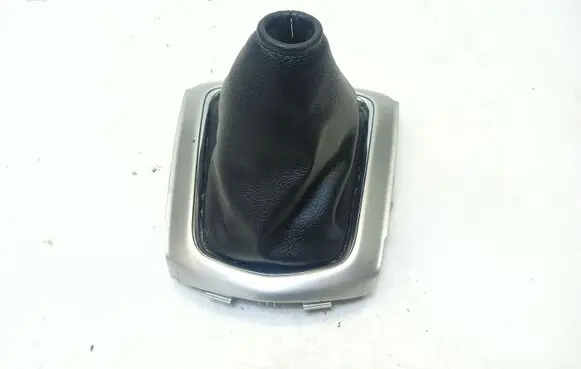 Nissan Qashqai Gear lever shifter trim leather/knob 969354EA0A