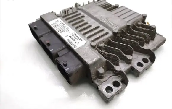 Renault Megane II Engine control unit/module 8200565863 8200592611 S122326109A
