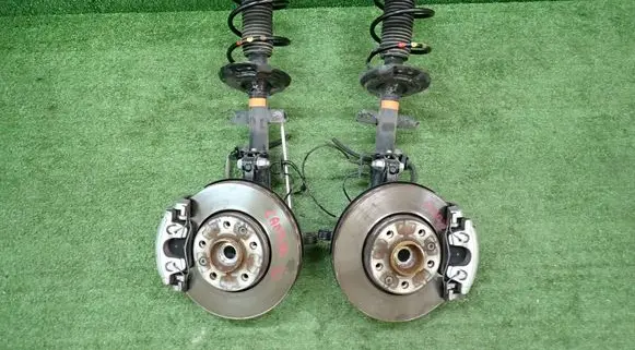 Renault Captur II Front wheel hub spindle knuckle 