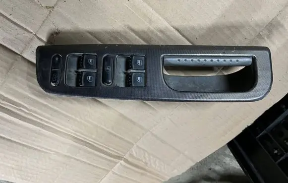 Volkswagen PASSAT B5.5 Electric window control switch 1J4959857B 03755030