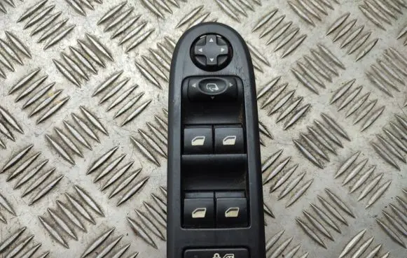 Peugeot 508 Electric window control switch 96659465ZD
