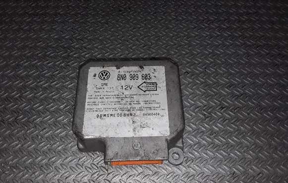 Volkswagen Golf III Airbag control unit/module 6N0909603