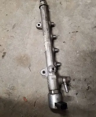 Mercedes-Benz Sprinter W906 Fuel main line pipe A6510700700 R9144Z240A