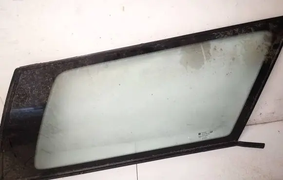 Opel Vectra B Rear side window as2