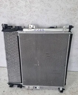 Ford Ranger Radiator set l1m3-8005