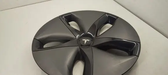 Tesla Model 3 R17 wheel hub/cap/trim 104423199B