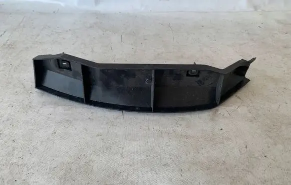 Volvo C70 Rear bumper mounting bracket 09466908