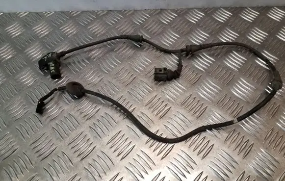 Audi A4 S4 B6 8E 8H ABS brake wheel speed sensor 8E0927803B