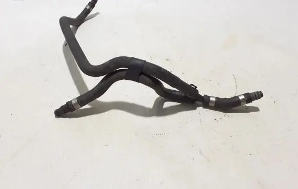 Mercedes-Benz E W212 Engine coolant pipe/hose A2125010625
