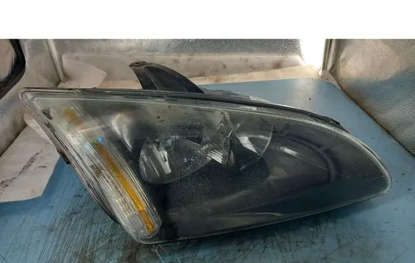 Ford Focus C-MAX Front reflector 