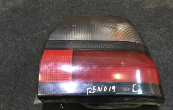 Renault 19 Rear/tail lights