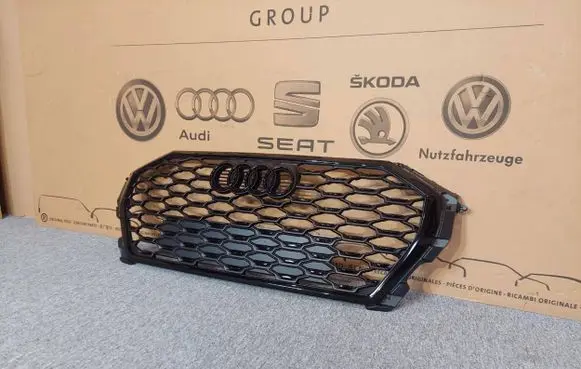 Audi Q3 F3 Front bumper upper radiator grill 83F853651BCKA 83F853651B