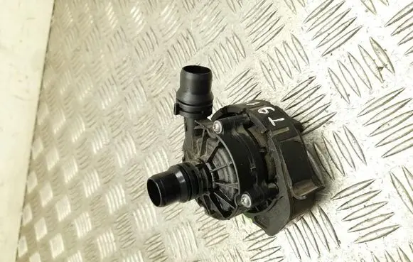 Citroen C5 Aircross Webasto circulation pump for autonomous heater 9833196380