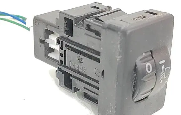 Toyota RAV 4 (XA30) Headlight level adjustment motor 134159