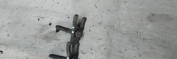 Ford Transit Custom Fuel Injector clamp holder 