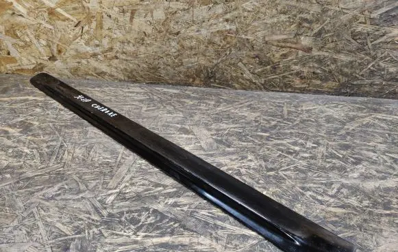 Jeep Cherokee Front door trim (molding) 11009D 5GF54