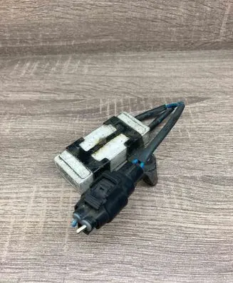 Toyota Corolla E120 E130 Coolant fan relay 2468103560