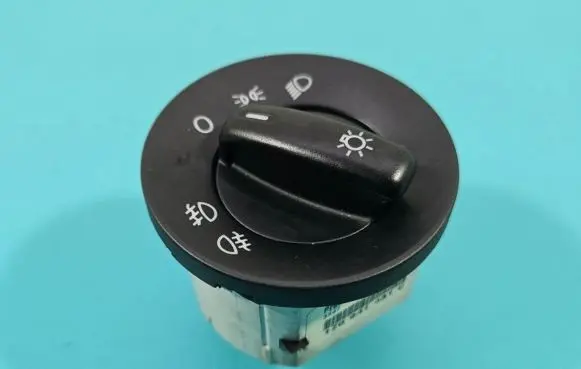 Skoda Octavia Mk2 (1Z) Light switch 1Z0941431C IMPRK1410742