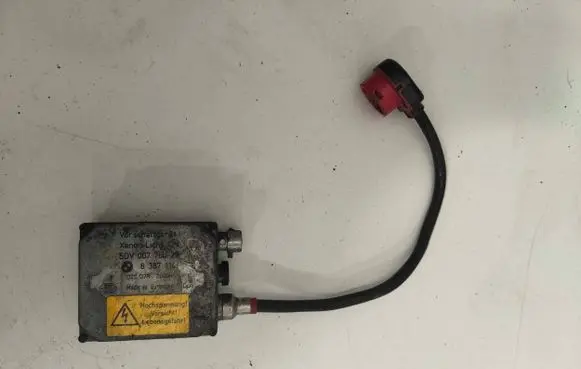 BMW 5 E39 Headlight ballast module Xenon 5DV00776029 8387114 D2SD2R
