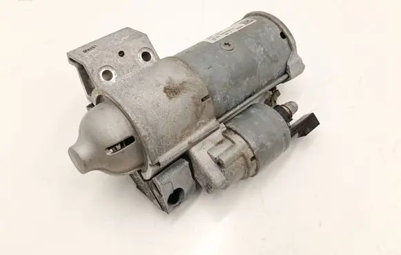 BMW X3 G01 Starter motor 8671503