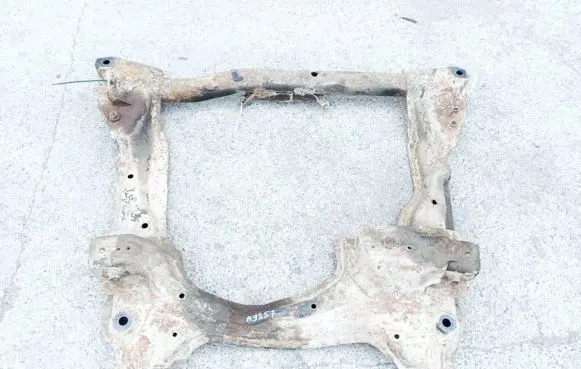 Honda FR-V Front subframe